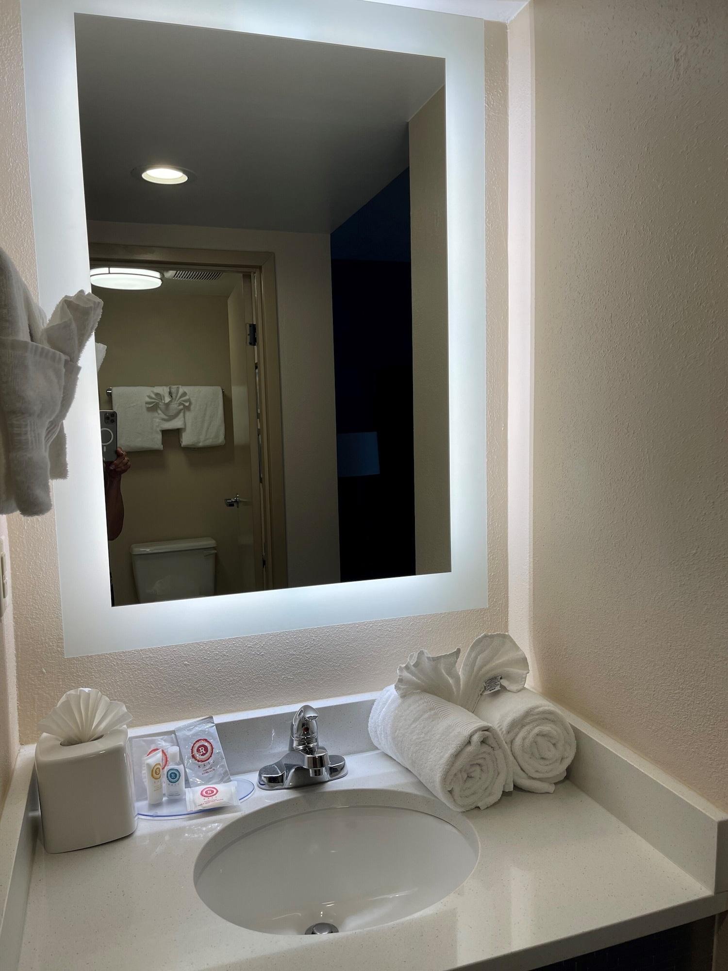 Days Inn By Wyndham Horsham Philadelphia Esterno foto