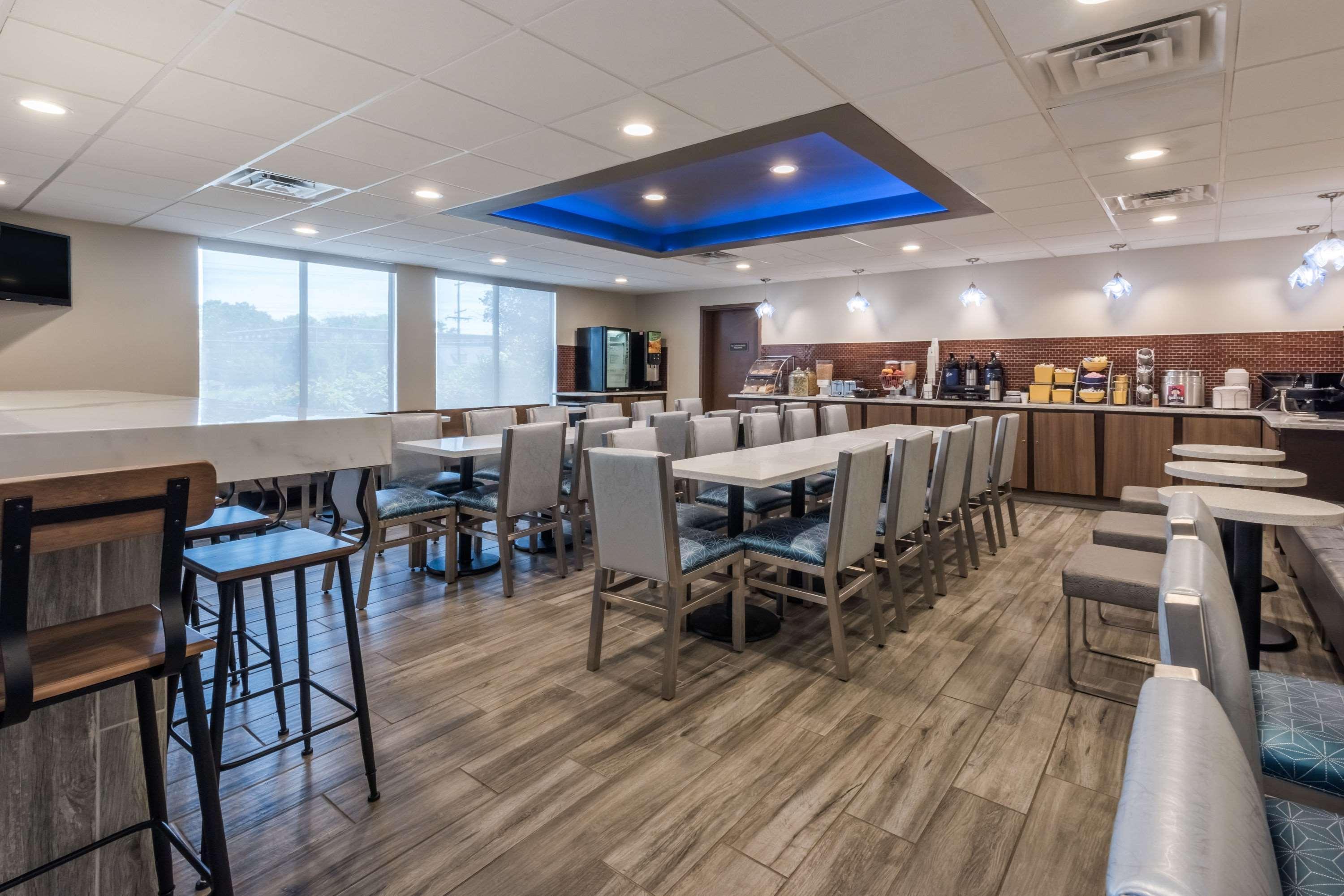 Days Inn By Wyndham Horsham Philadelphia Esterno foto