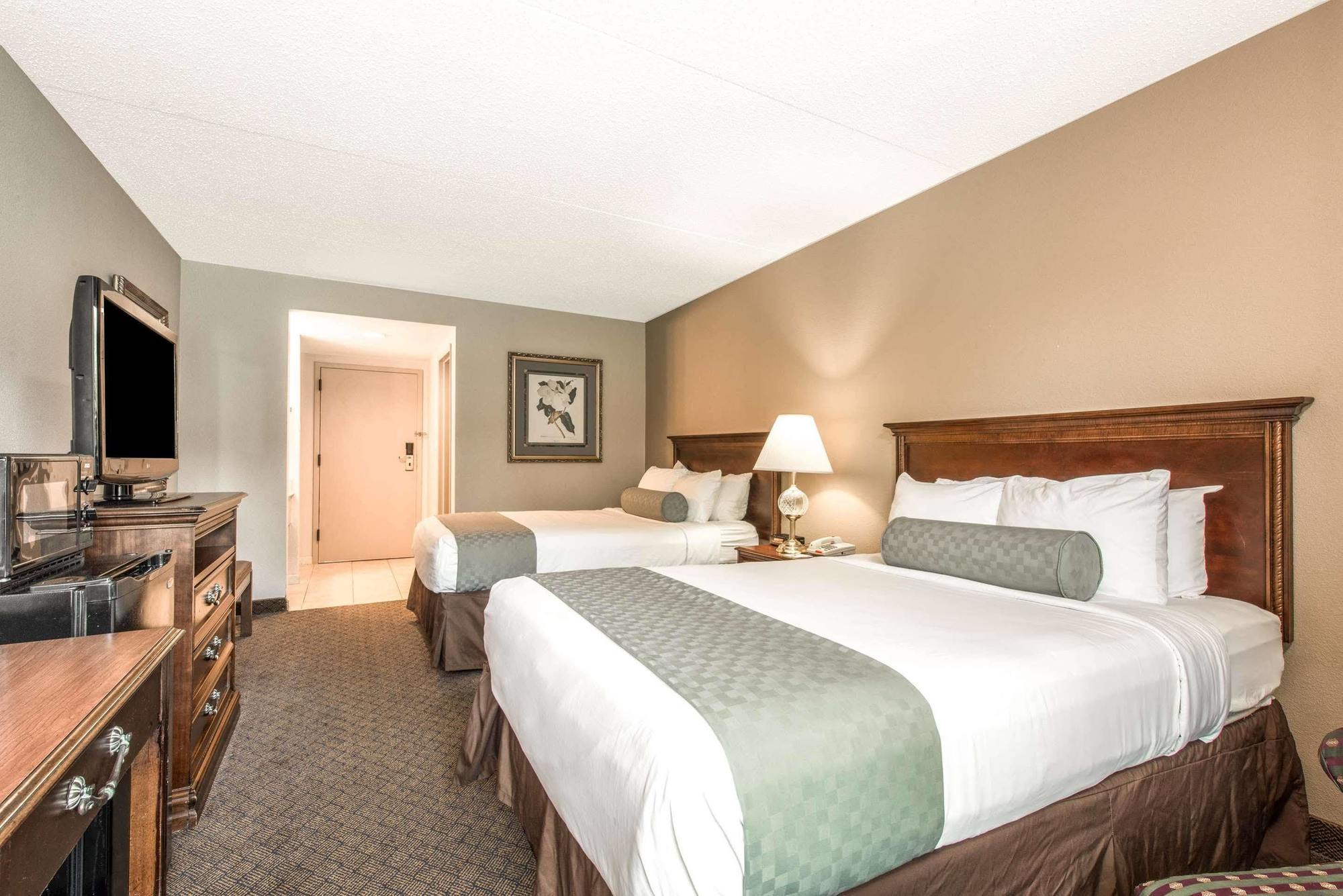 Days Inn By Wyndham Horsham Philadelphia Esterno foto