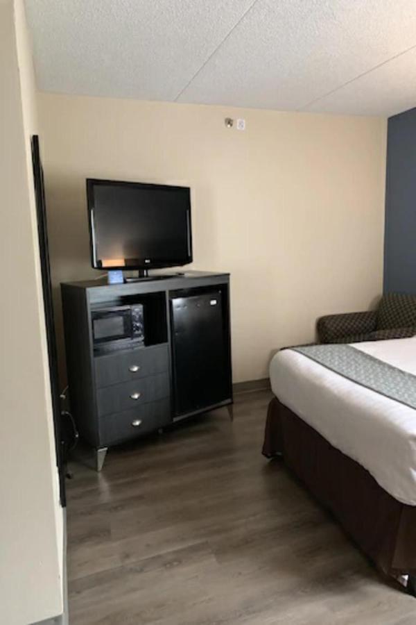 Days Inn By Wyndham Horsham Philadelphia Esterno foto